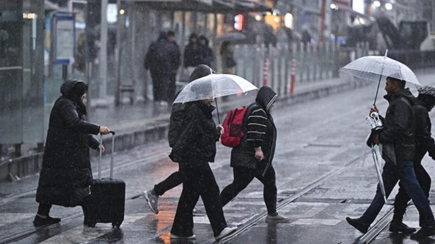 Karadeniz'de yağış şiddetleniyor: Meteoroloji il il uyardı