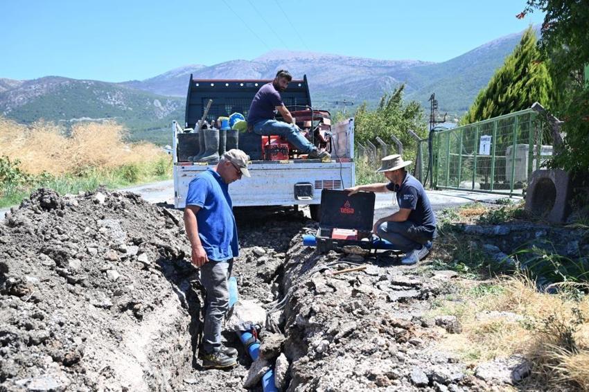 Soma'da 30 yıllık içme suyu çilesi tarihe karıştı: Eskiyen demir hattı modern borularla yenilendi!