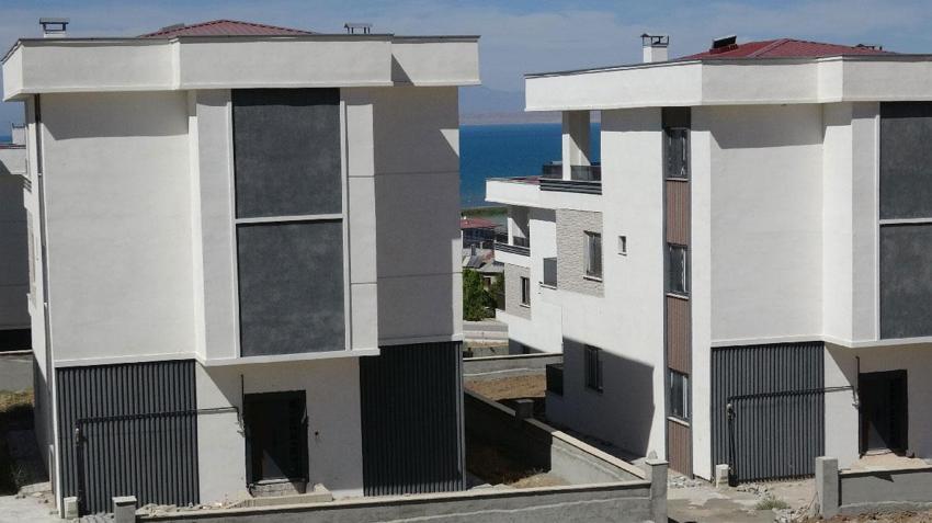 Van Gölü'nün doğal güzelliği ve silüeti için kritik uyarı! Yapılaşmada yatay mimari çağrısı