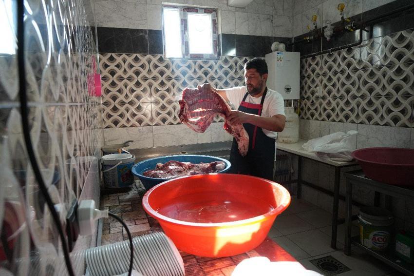 Muş'un eşsiz yöresel lezzeti büryanın sırrı açıklandı!