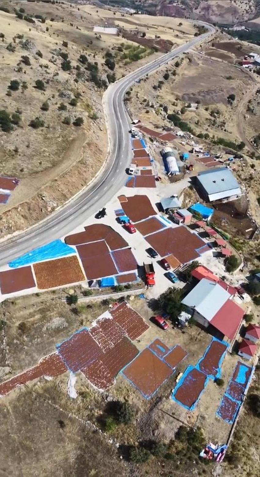 Giresun'da ilginç görüntüler! Sahilde güneş çıkmayınca çözümü böyle buldular