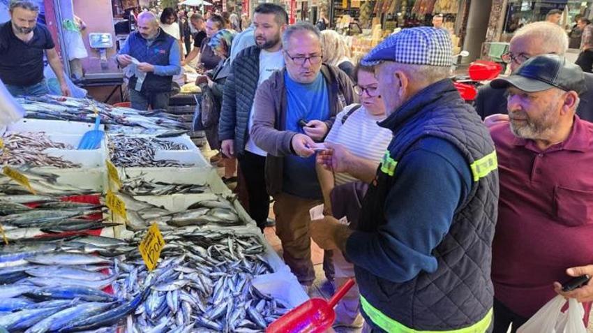 Samsun'da fiyatlar dibe vurdu! Vatandaşlar tezgahlara akın etti