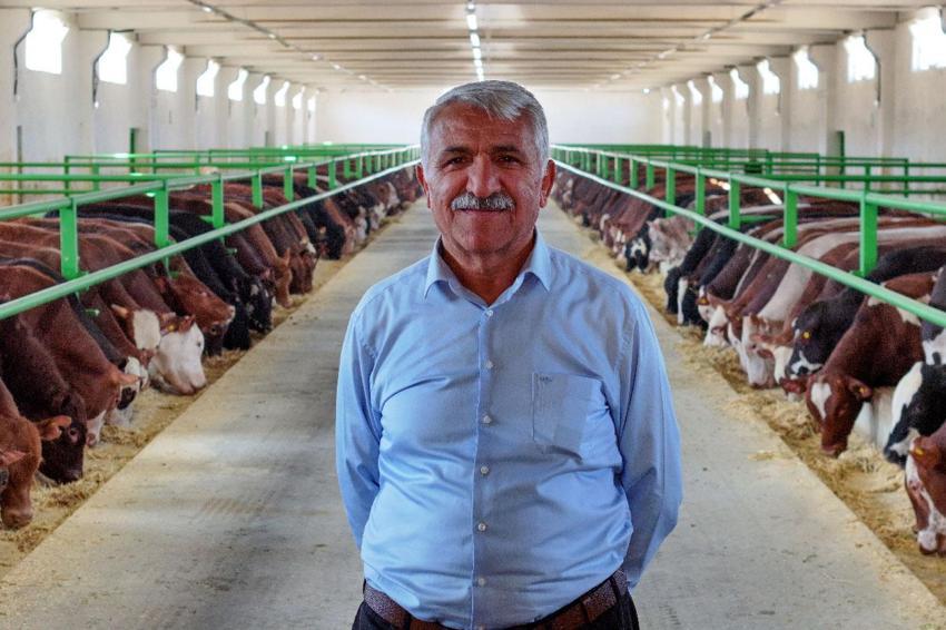 30 yıllık geleneksel besiciliğini devlet desteğiyle 350 baş kapasiteli modern tesise taşıdı