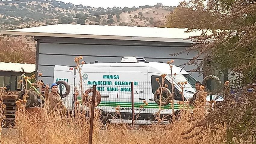 Manisa'da dehşete düşüren olay! Evli çift, evlerinde tabancayla vurularak öldürülmüş halde bulundu