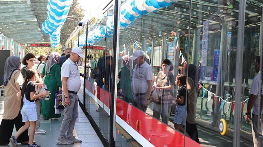 Samsun’a 12 yeni tramvay! 3’üncüsü kente ulaştı: 42 metre uzunluğunda, 402 yolcu kapasiteli