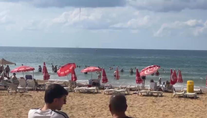 Antalya'da sabah saatinde turistin dikkatini çekti: İncekum açıklarında görüldü