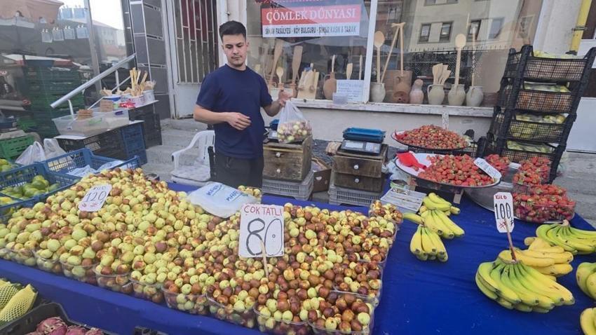 Bu meyve Kütahya’da yok satıyor! Faydalarını duyan pazara koşuyor: Kilosu 120 TL