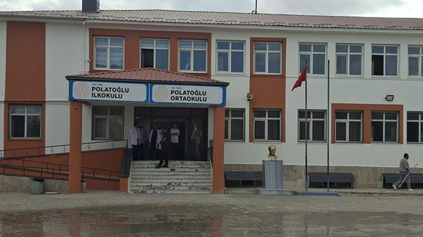 Van'da korkutan olay! Tuşba'da kız öğrenci pompalı tüfekle okula gitti: Çok sayıda polis okula sevk edildi