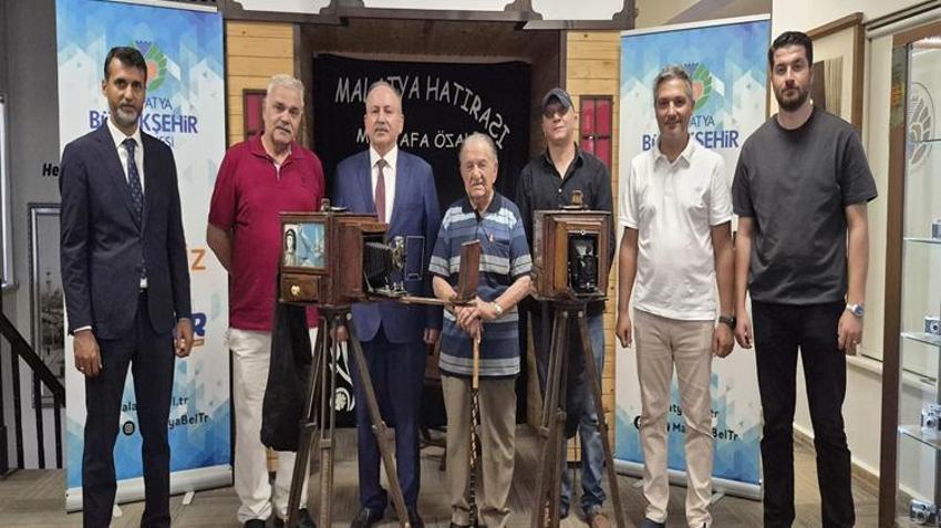 Almanya’dan Malatya’ya sadece bunun için geldi! Babasının 100 yıllık hatırasını kurtardı