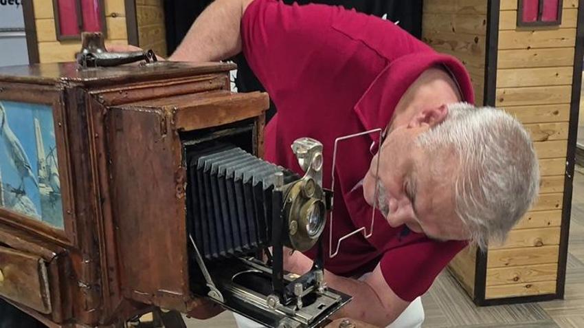 Almanya’dan Malatya’ya sadece bunun için geldi! Babasının 100 yıllık hatırasını kurtardı
