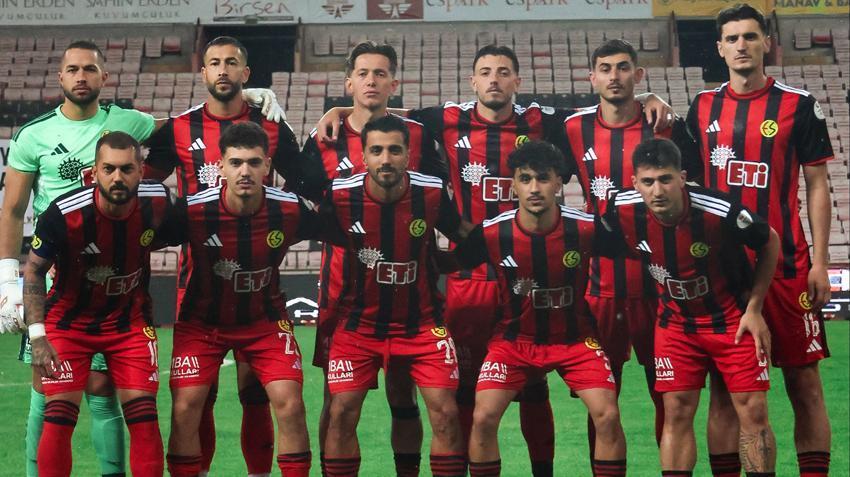 Eskişehirspor’un 7-1 kazandı, rezalet tuvalette ortaya çıktı