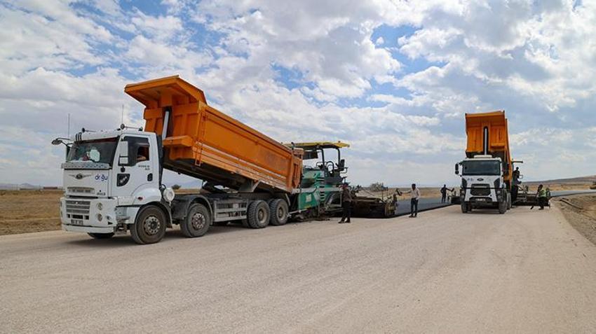 Van Gölü’nde dev proje hızla ilerliyor! 50 kilometrelik sahil yolu ulaşıma açılacak