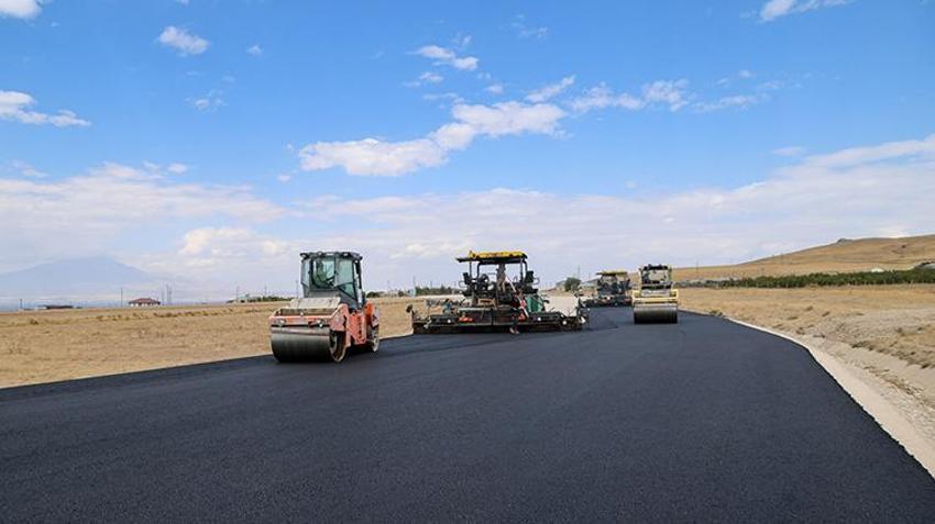 Van Gölü’nde dev proje hızla ilerliyor! 50 kilometrelik sahil yolu ulaşıma açılacak