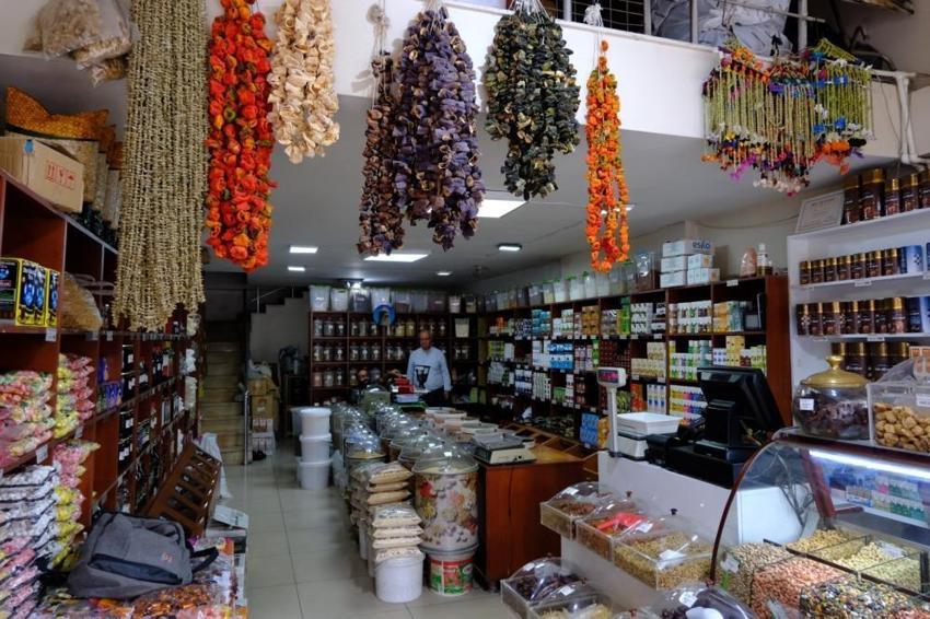 Havalar soğudu, aktarlara akın başladı! Vatandaşlar bu ürünleri almak için sıraya giriyor