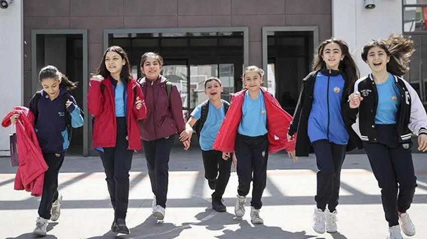 30 EYLÜL OKULLAR TATİL Mİ? Sakarya'da okullar tatil edildi! İstanbul, Kocaeli, Bursa'da bugün okul var mı?
