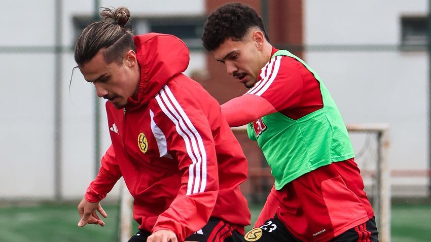 Eskişehirspor'da Hakan Şapcı futbolcuların yüzüne söyledi: Artık kesinlikle unutun