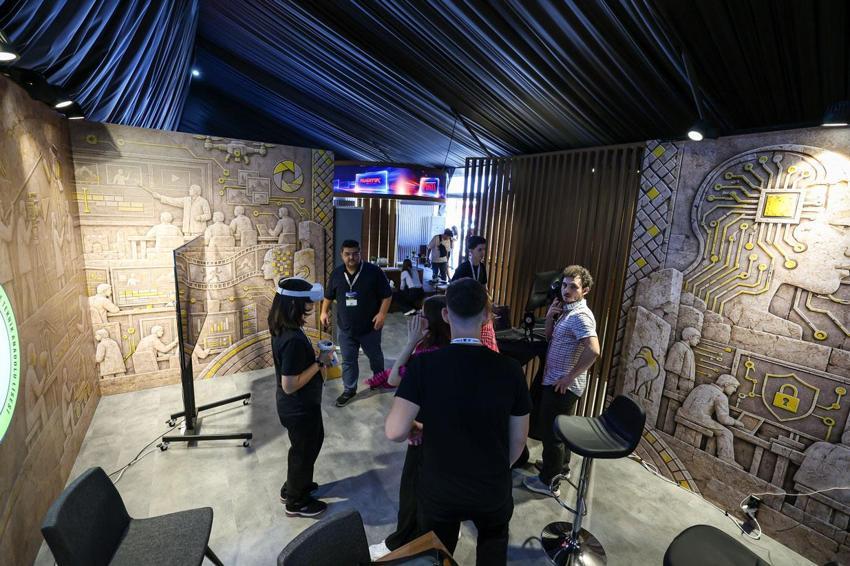 TEKNOFEST Güneydoğu’da Demirören Medya standına yoğun ilgi