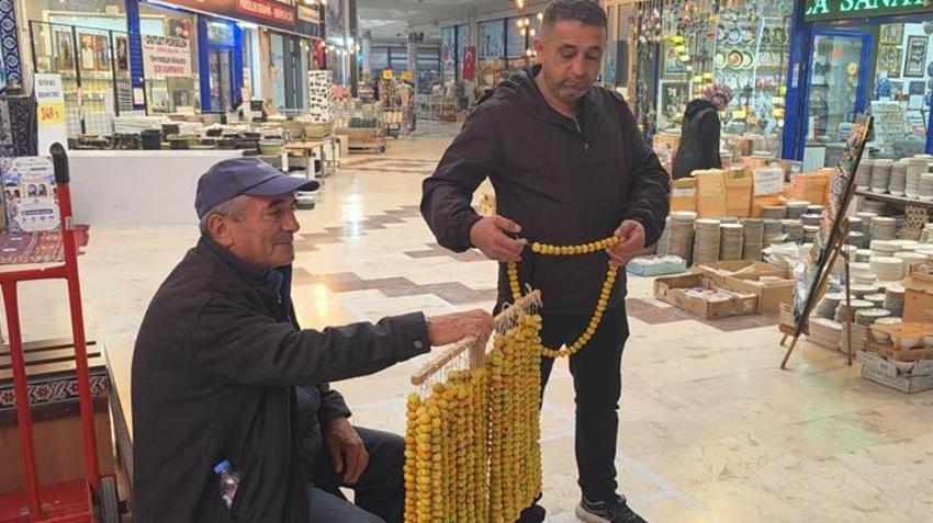 Kütahya dağlarında kendiliğinden yetişiyor! Kilosu 50 TL’den kapış kapış gidiyor: Tam bir şifa deposu