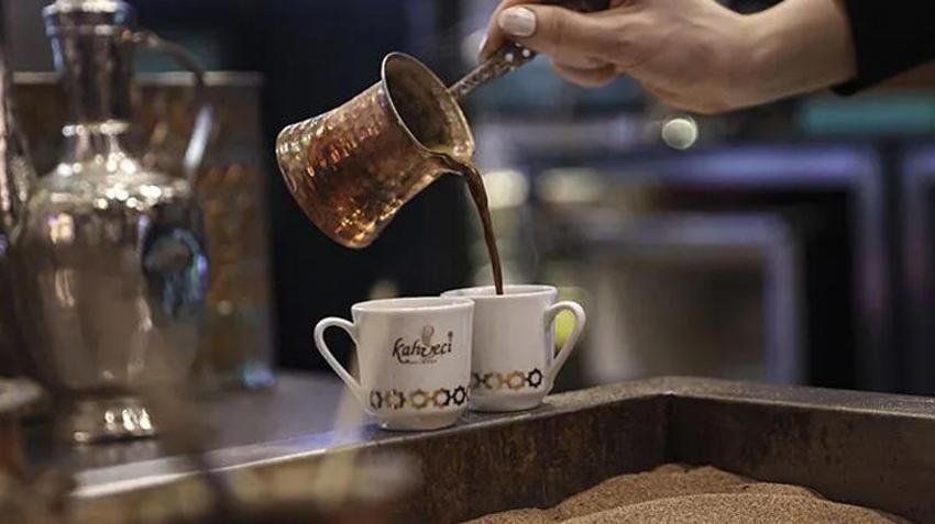 DÜNYA KAHVE GÜNÜ KAMPANYALARI 2026 | Bugün kahve nerede ücretsiz? Starbucks 1 Ekim kahve kampanyası var mı? Ücretsiz kahve veren işletmeler listesi