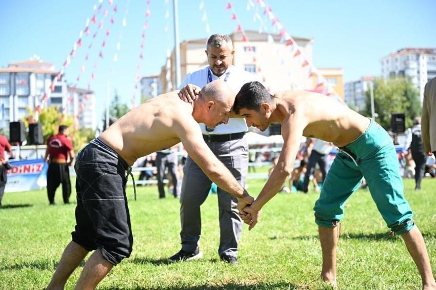 Malatya'da geri sayım başladı: 21. Uluslararası Turgut Özal Karakucak Güreşleri ne zaman başlıyor?