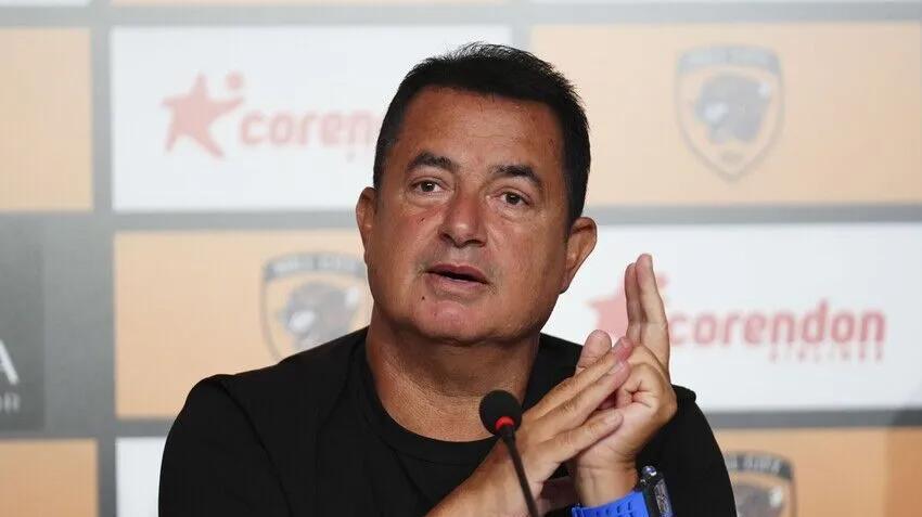Acun Ilıcalı, Adana Demirspor'un eski yıldızını İngiltere'ye götürüyor
