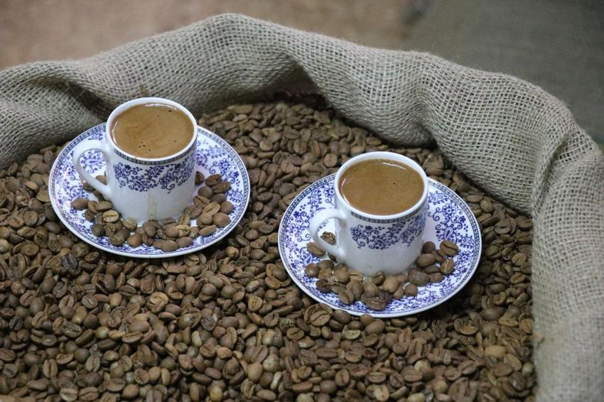 Kendine has kokusu, lezzeti ve köpüğüyle Türk kahvesinin lezzeti asırlık makinalarda saklı