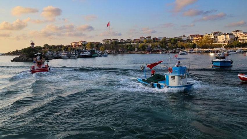 Kocaeli Büyükşehir'den balıkçılara 19,7 milyon liralık destek