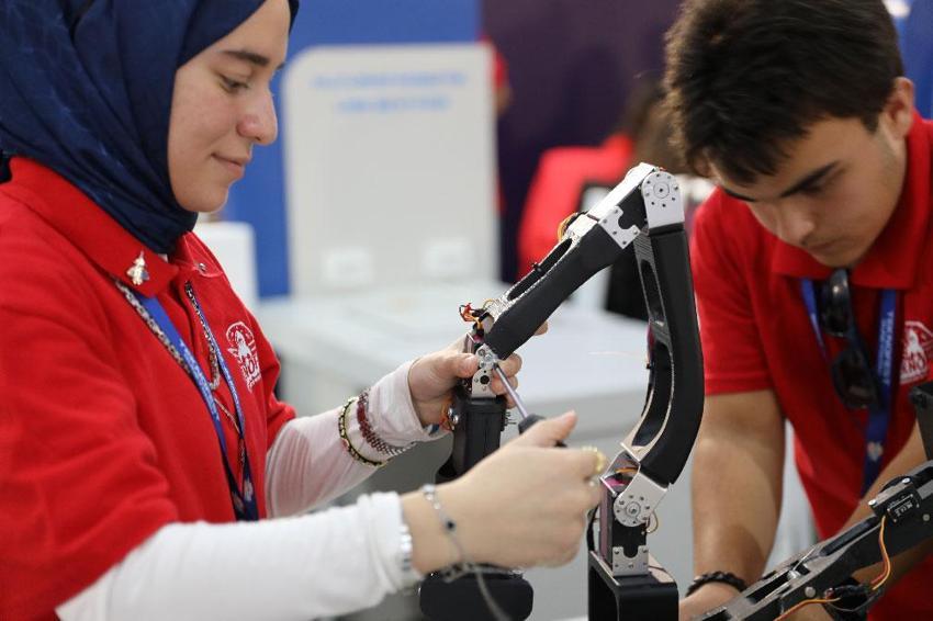 Şanlıurfa’da TEKNOFEST heyecanı! Yerli ve milli DENEYAP kart ile görev aracı geliştirdiler
