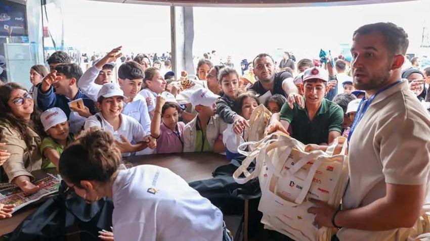 Şanlıurfa'da TEKNOFEST coşkusu! Demirören Medya standı ilgi odağı oldu