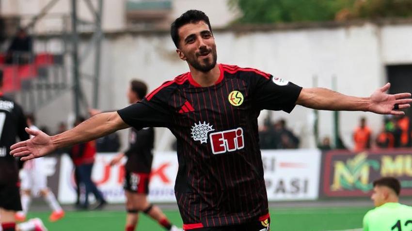 Eskişehirspor, 1922 Akşehirspor'u dağıttı! Hasan Kaya'dan gol şov