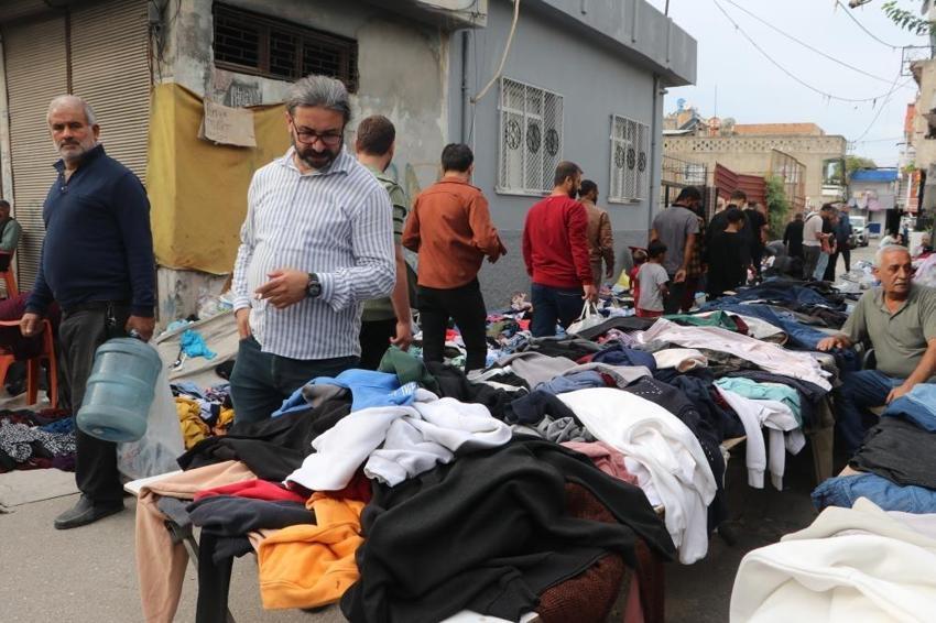 Sabah erken gelen avantajlı çıkıyor! Adana’da bu pazarda fiyatlar cep yakmıyor