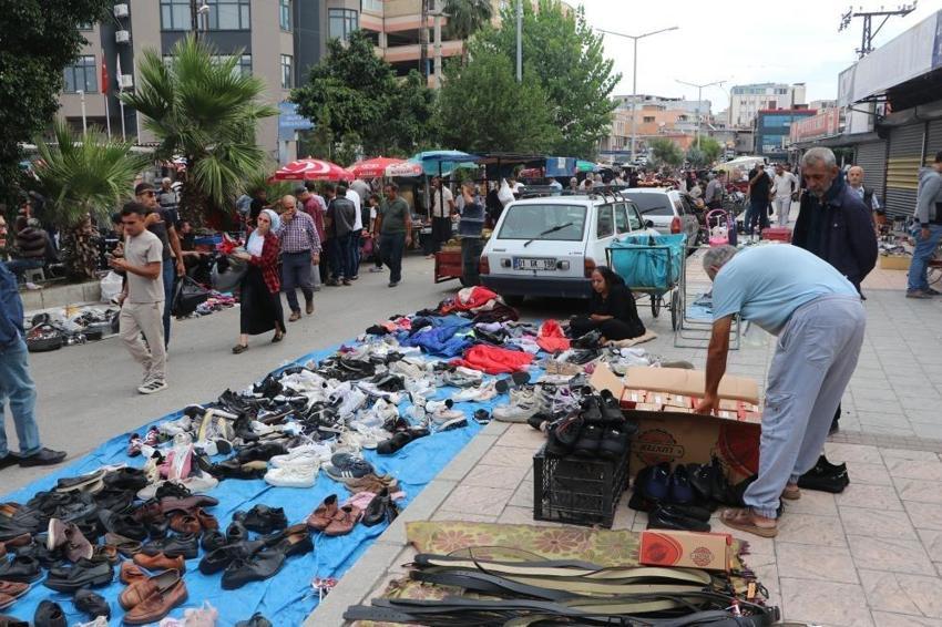 Sabah erken gelen avantajlı çıkıyor! Adana’da bu pazarda fiyatlar cep yakmıyor
