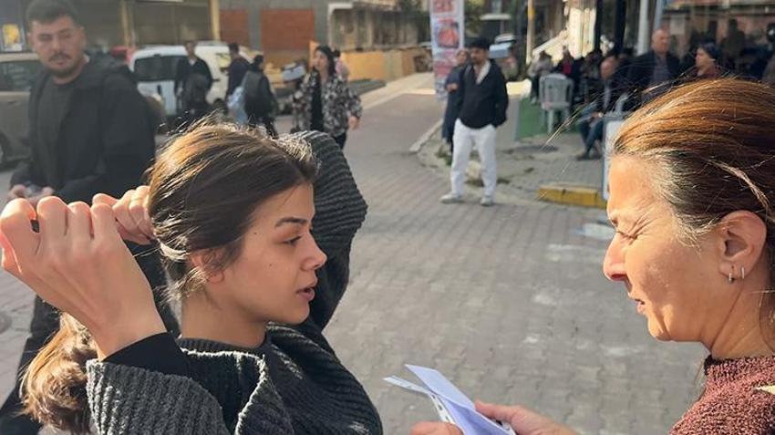 Avcılar'da KPSS adayları aynı isimli okulları karıştırdı! Takılarını bırakacak kimsesi olmayan aday polise teslim etti