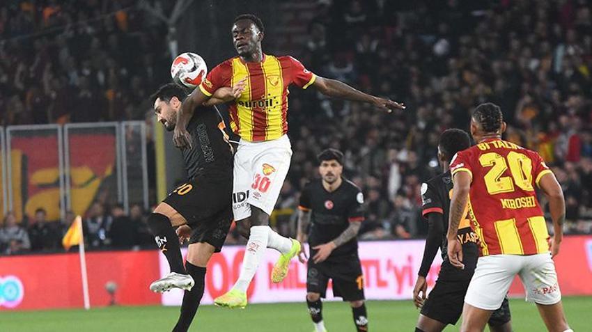 Göztepe Anthony Dennis’i mumla arıyor! Yeni transferler beklentiyi karşılayamadı