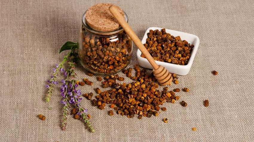 Balı ve poleni unutturan mucize! Petekten çıkan şifa: Arı ekmeği... Öğrenen sporcular tek tek protein tozunu bırakıyor