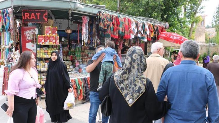 TEKNOFEST Şanlıurfa esnafına ilaç oldu! Ciğer ve isot satışları patladı, otellerde yer kalmadı