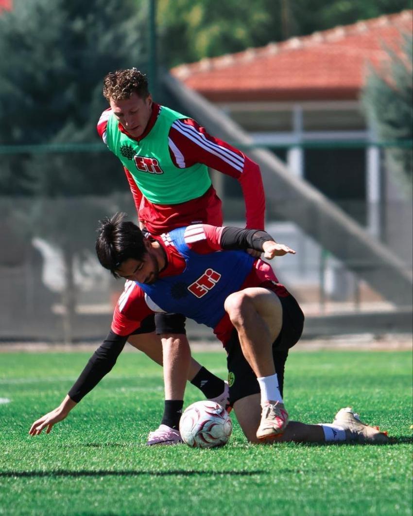 ESKİŞEHİRSPOR – AKŞEHİRSPOR KUPA MAÇI NE ZAMAN, SAAT KAÇTA, HANGİ KANALDA?