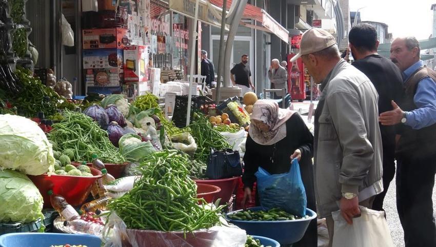 Van’da kış hazırlığı başladı! Pazarlar doldu taştı: Bu ürünler yok satıyor