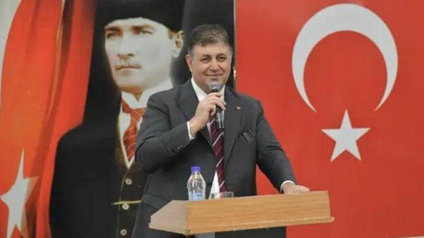 CEMİL TUGAY KİMDİR, KAÇ YAŞINDA, NERELİ? İzmir Büyükşehir Belediye Başkanı Cemil Tugay’ın hayatı ve kariyeri