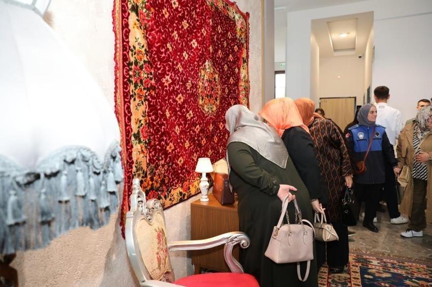 Depolarda sakladı, 15 yılda biriktirdi: Antika koleksiyonu gün yüzüne çıktı