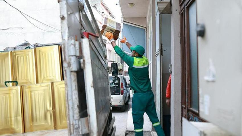 Bursa'das ruhsatsız depoda 6,5 ton küflü ve sağlıksız gıda ele geçirildi
