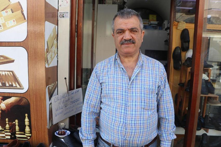 Adana'da vatandaşları ve esnafı mutlu eden uygulama! Tarihi Büyük Saat Kulesi'nin bulunduğu cadde trafiğe kapatıldı