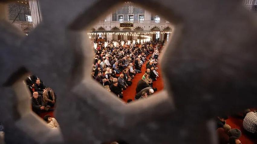 9 EKİM CUMA HUTBESİ YAYIMLANDI! Diyanet bugünkü Cuma hutbesi konusu, PDF metni ve duaları