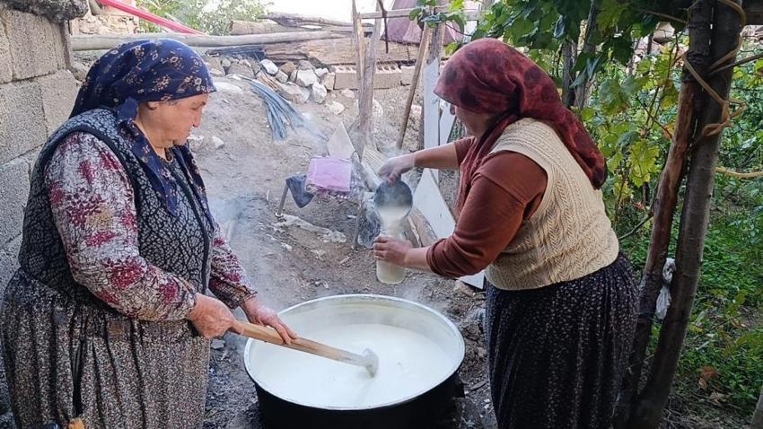 Yozgat’ta yıllardır yapılıyor! Şişeye dolduruluyor, yıllarca saklanıyor