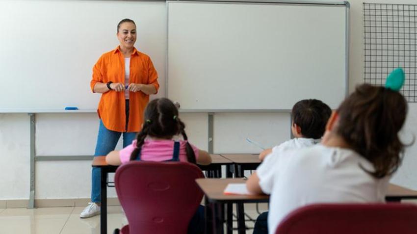 2026 Öğretmenler Günü hangi gün kutlanacak? 2026 Öğretmenler Günü ne zaman, hangi gün? 24 Kasım Öğretmenler Günü resmi tatil mi?