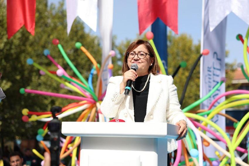 Gaziantep Gastronomi Festivali GastroAntep renkli kortej ile başladı