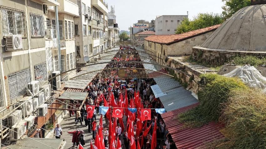 Gaziantep Gastronomi Festivali GastroAntep renkli kortej ile başladı