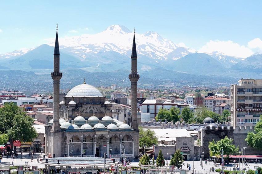Kayseri için Prof. Dr. Akyüz'den dikkat çeken açıklama: Şu an cevabını veremiyoruz