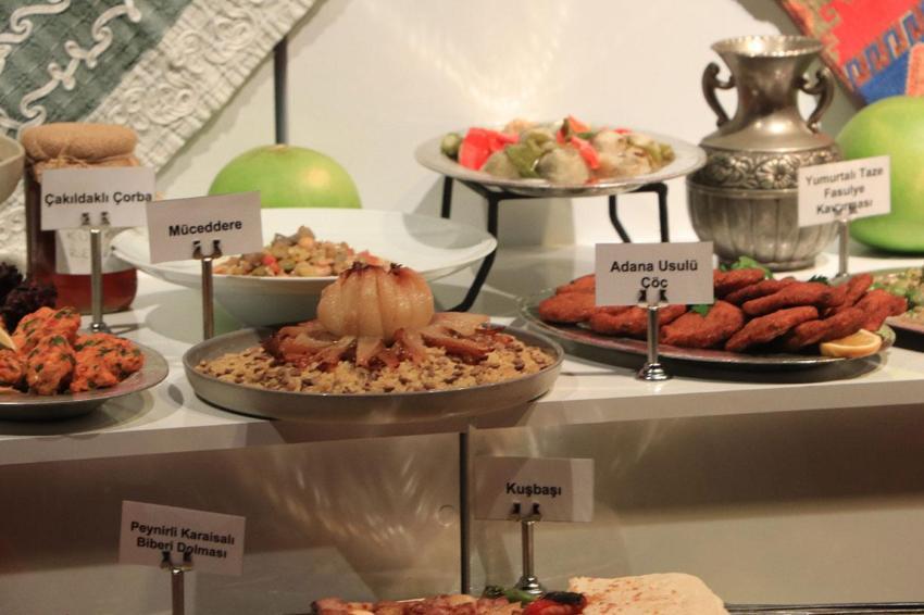 Uluslararası Adana Lezzet Festivali'nin gala gecesi düzenlendi