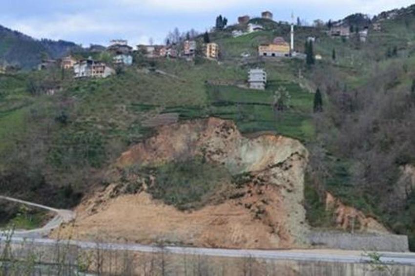 Doğu Karadeniz'de heyelan alarmı: Çay ve fındık bahçeleri tetikliyor, acil tedbir alınmalı!